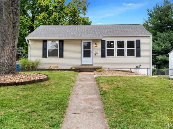 9809 Lullaby Ln, Saint Louis, MO 63114