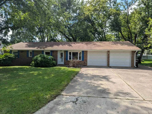 104 N 13th St, Oregon, IL 61061