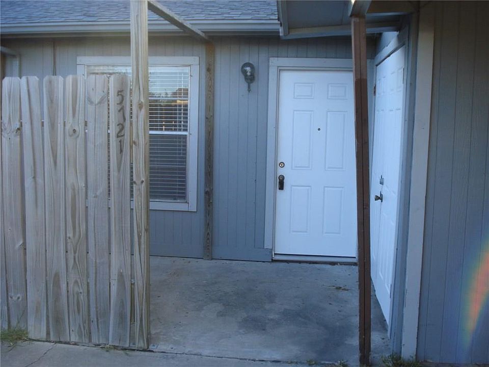2nd image of 5719 Crestmore Dr