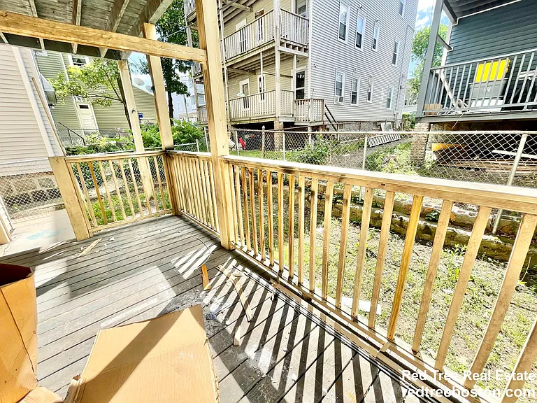 35 Newport St #2 — Photo 15