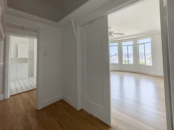 5th image of 829 Leavenworth St APT 601