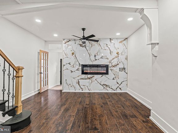 5th image of 2088 Kingston St