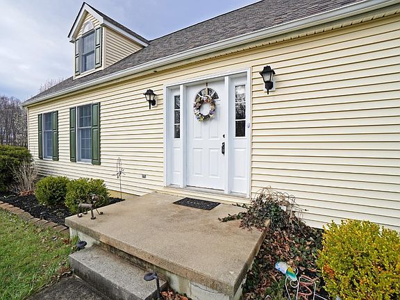3rd image of 897 Waynoka Dr