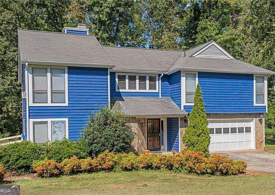 1st image of 990 Chapman Ln