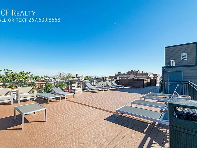 1211 Bainbridge St #2B — Photo 15