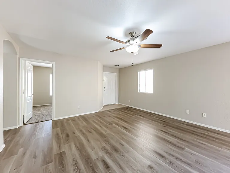 6054 W Jones Ave — Photo 5