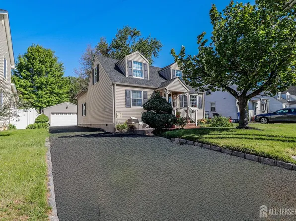 26 W Cliff Rd, Colonia, NJ 07067