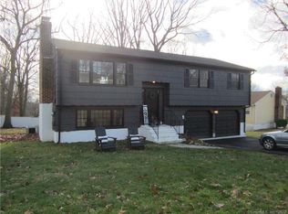 39 Stowe Rd, Waterbury, CT 06704