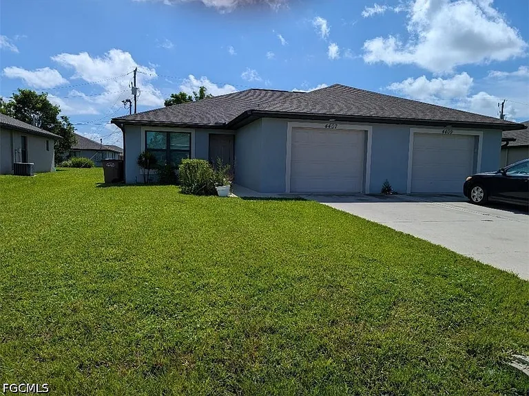 4409 SW 8th Ct — Photo 1