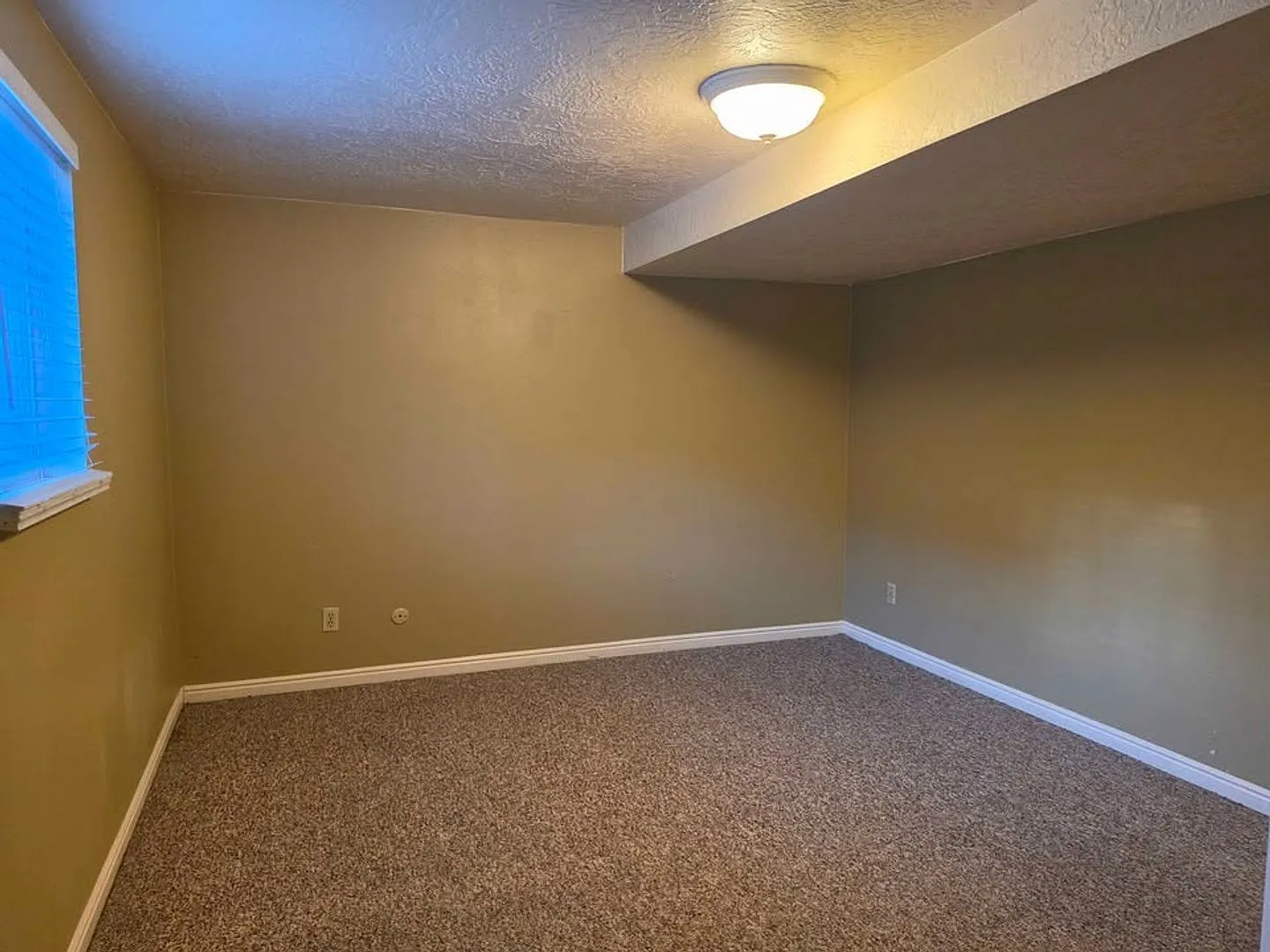 1B/1B Pet Friendly Apartment South of BYU — Photo 2