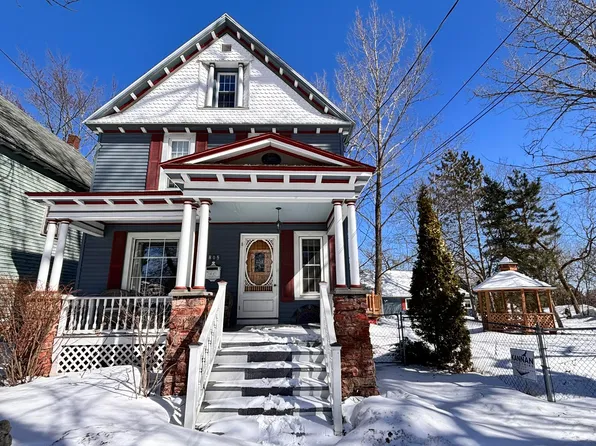 805 E Spruce St, Sault Sainte Marie, MI 49783