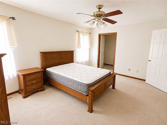 5th image of 17811 Engle Ct
