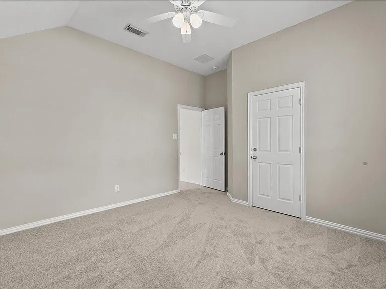 2120 Red Timber Ct — Photo 22