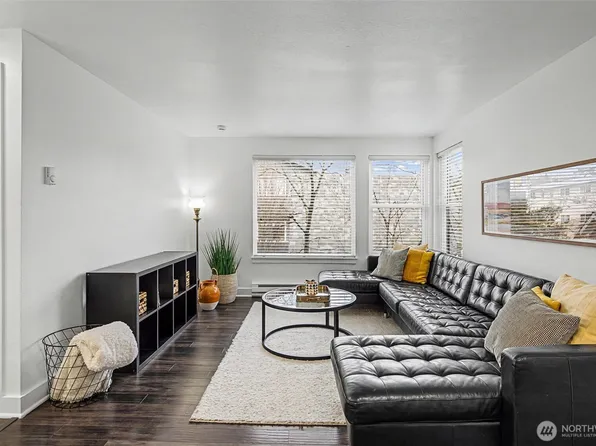 4111 Whitman Avenue N #402, Seattle, WA 98103