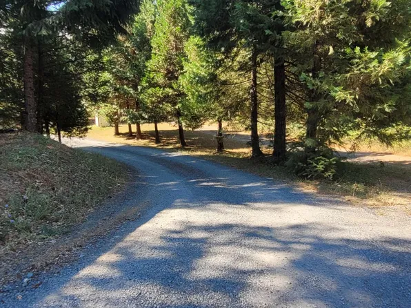 744 Crooks Creek Rd, Selma, OR 97538
