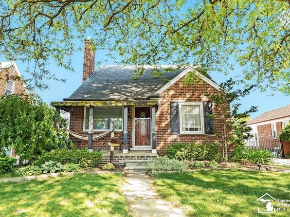 3165 Willow St, Dearborn, MI 48124