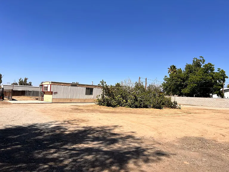 8256 Smith Rd — Photo 1