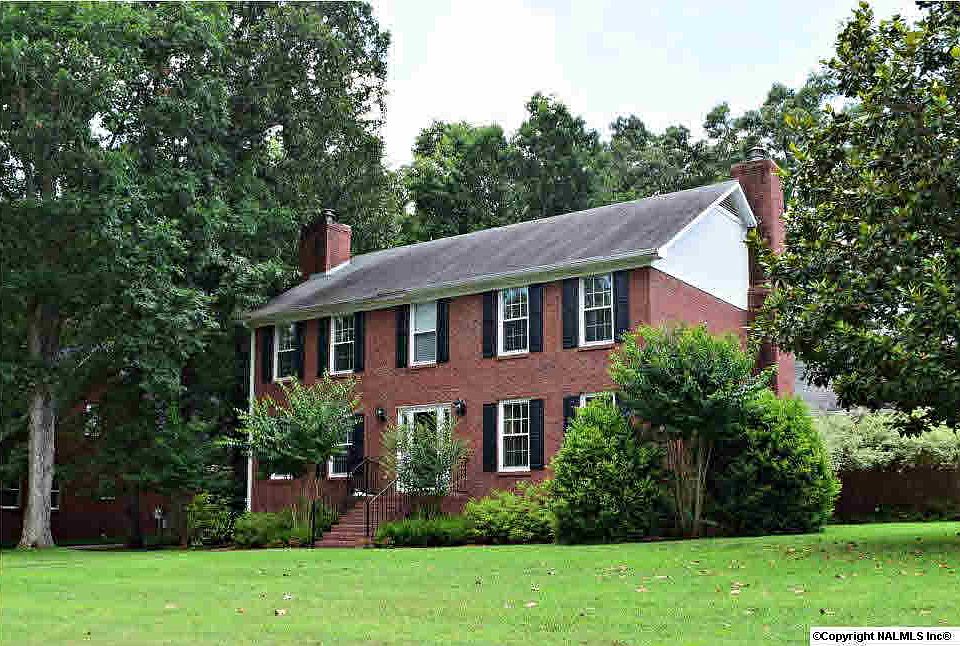 1st image of 139 Lovvorn Ln