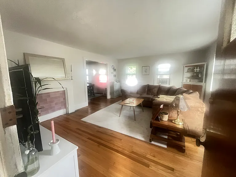 8 Lincoln St #1 — Photo 1