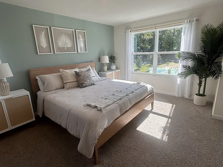 4067 SW 69th Ave — Photo 3