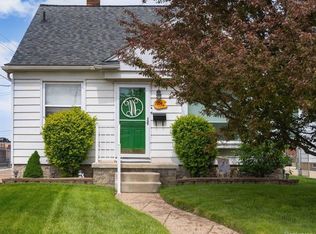 1954 Montie Rd, Lincoln Park, MI 48146