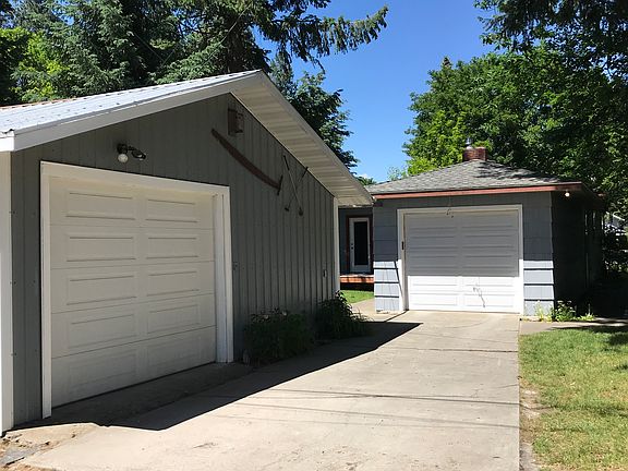 R driveway to gar / shop