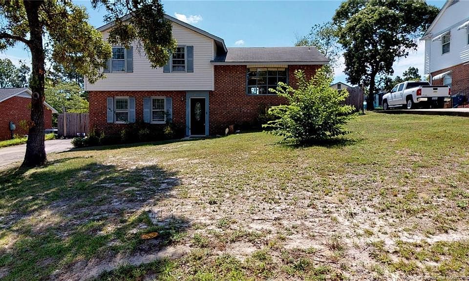1st image of 457 Grayton Pl