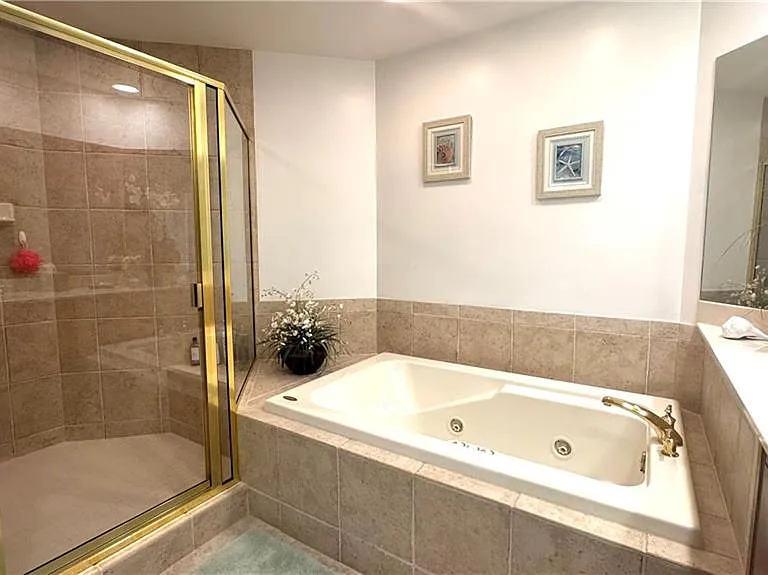 2738 Tiburon Blvd E #B405 — Photo 13
