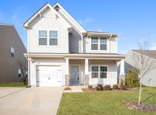 137 Hidden Lakes Rd, Statesville, NC 28677