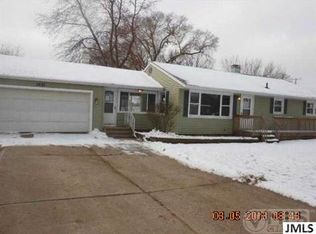 1031 Cranbrook Rd, Jackson, MI 49201