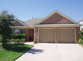 2920 Emerald Brook Ln, Pearland, TX 77584