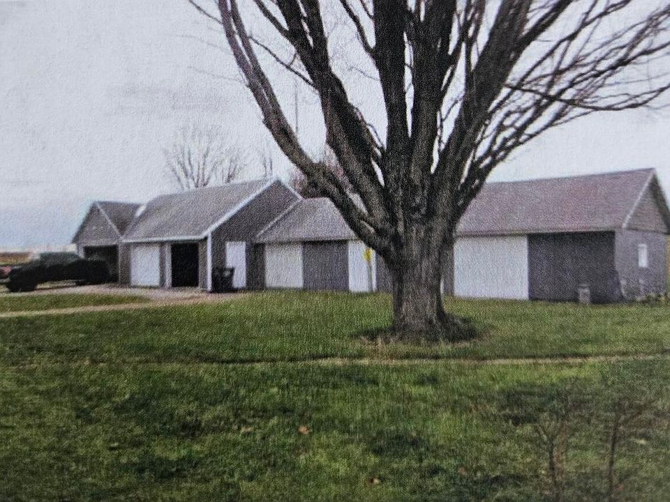 2nd image of 4973 N Oceana Dr