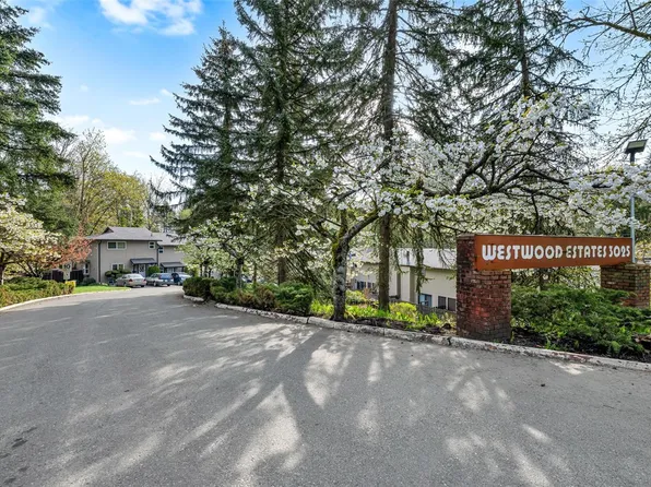 3025 Cowichan Lake Rd #32, North Cowichan, BC V9L 4B5