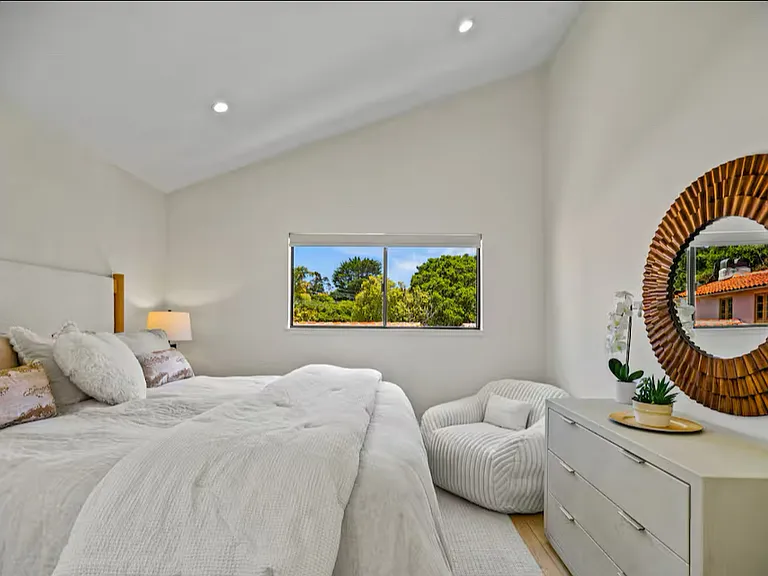 24805 Torres St — Photo 21