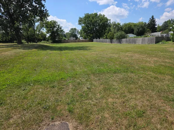76 Arbor St, Battle Creek, MI 49015