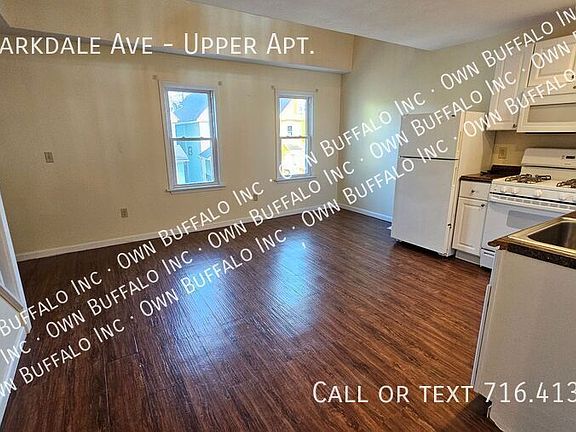4th image of 444 Parkdale Ave