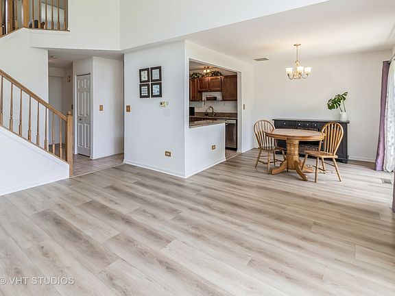 5th image of 1999 Persimmon Ct Unit 1999