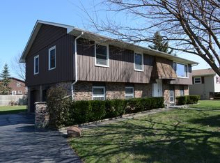 112 N Green St, McHenry, IL 60050