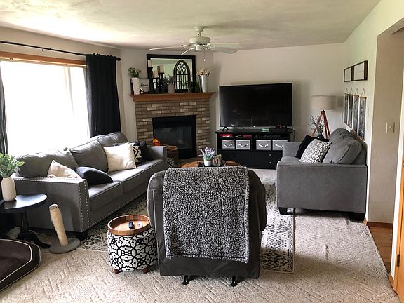 3rd image of 1095 Stillmeadow Ln