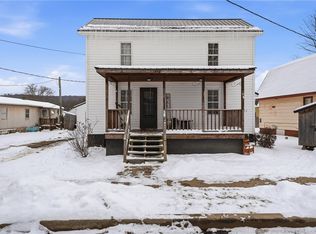 117 Erie St, Polk, PA 16342