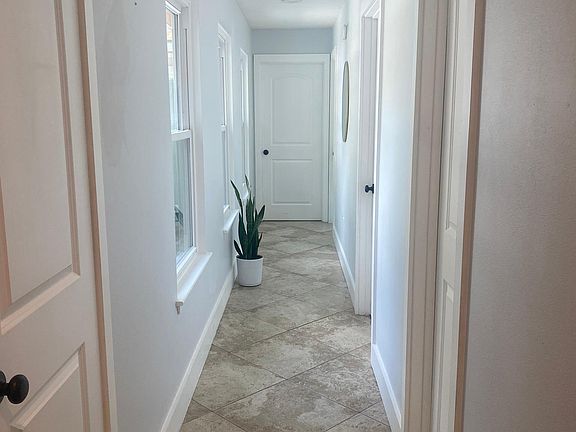 4th image of 203 Lake Tahoe Dr