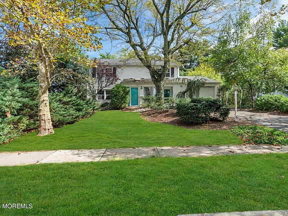 2nd image of 8 Avalon Lane