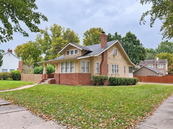 2724 Fairleigh Ter, Saint Joseph, MO 64506