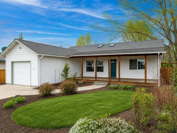 2807 SW 23rd St, Redmond, OR 97756