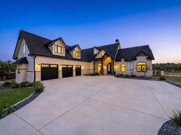 1029 Club House Rd, Kerrville, TX 78028