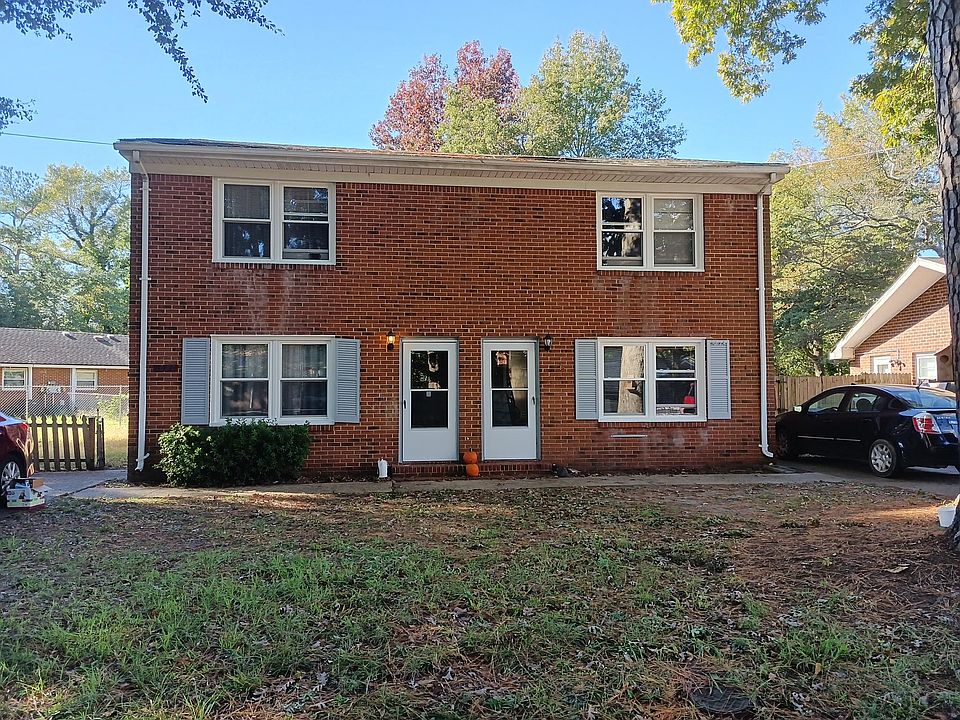 1032 is Left side Condo. New Windows & Storm door 2022.