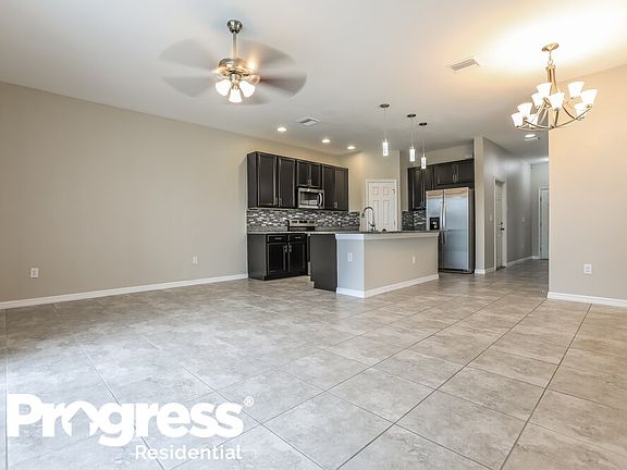 5th image of 7902 Evergreen Creek Ct
