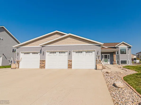 2609 57th Ave S, Fargo, ND 58104