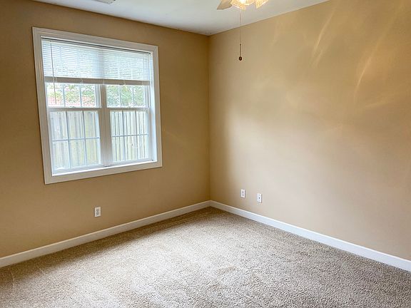 3rd image of 5006 Carleton Dr Unit 157-1