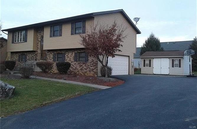 2nd image of 3432 Hecktown Rd